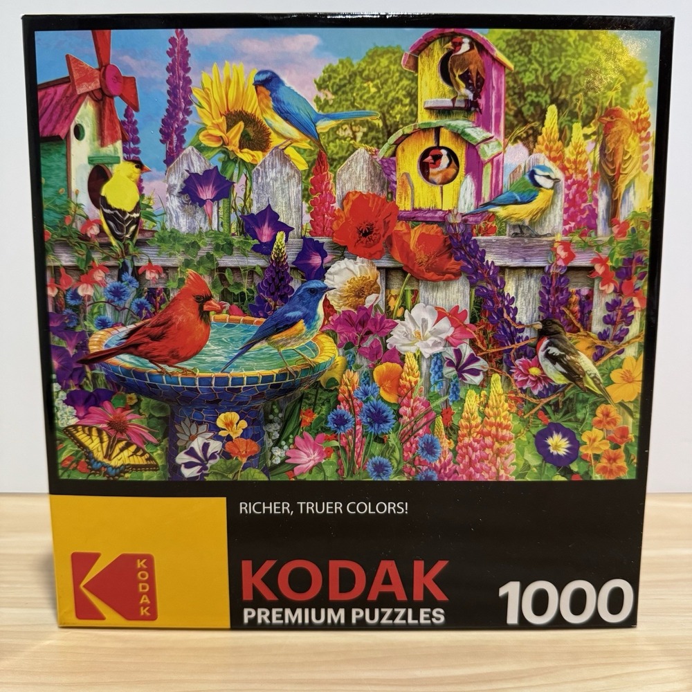 Kodak Premium Puzzle 1000 Pieces Bird Bath Garden Lars Stewart 27" x 20" Sealed